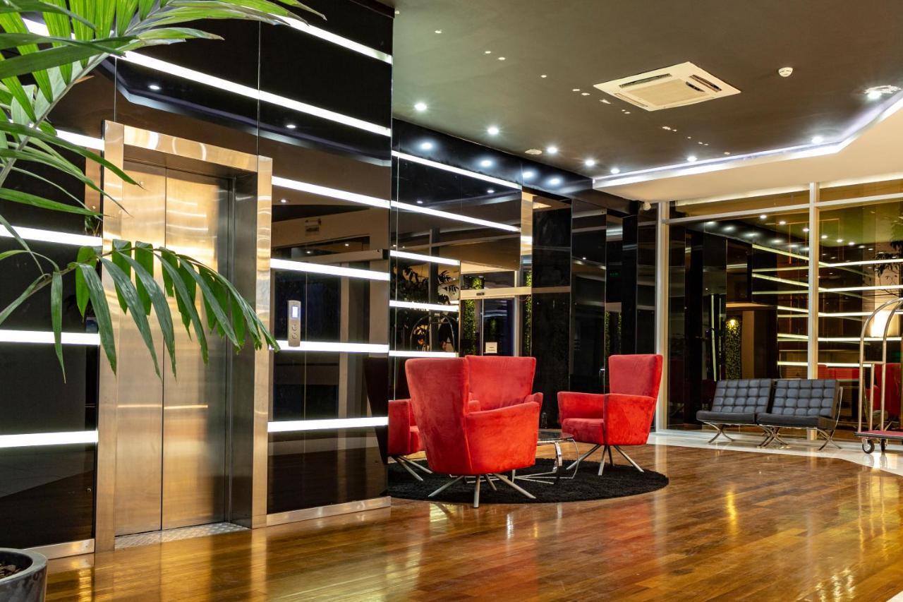 Hotel Los Alpes Cipreses 亚松森 外观 照片