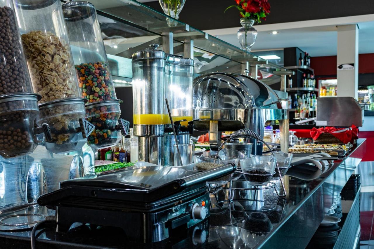 Hotel Los Alpes Cipreses 亚松森 外观 照片